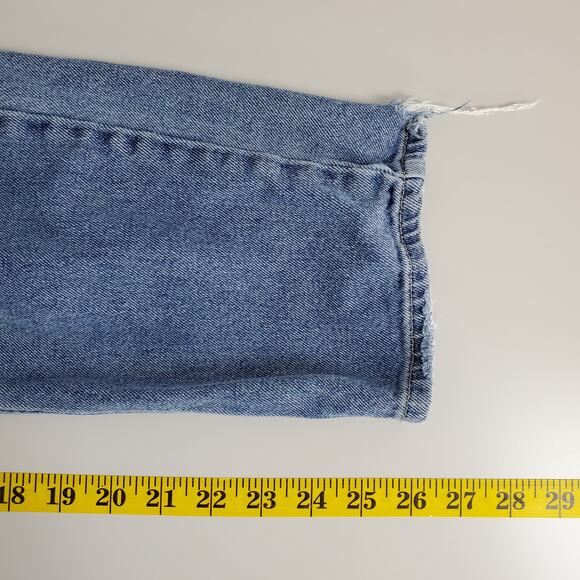 Abercrombie Fitch Jeans‎ Womens Mom Size 30 / 10 Cut Off Distressed Straight Leg - Picture 10 of 11